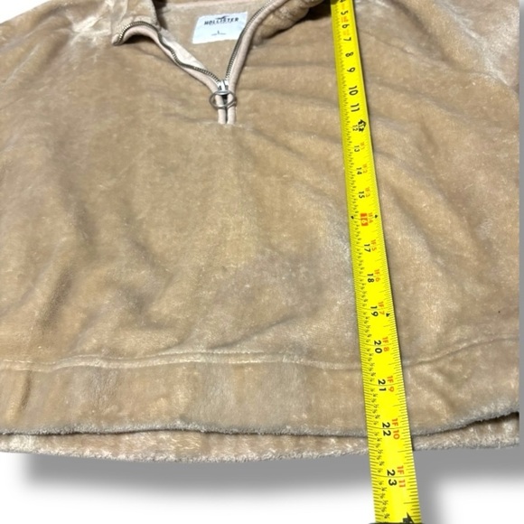 Hollister Super Soft Large Cozy Tan Faux Fur Quarter-Zip Pullover Fleece - Picture 6 of 15